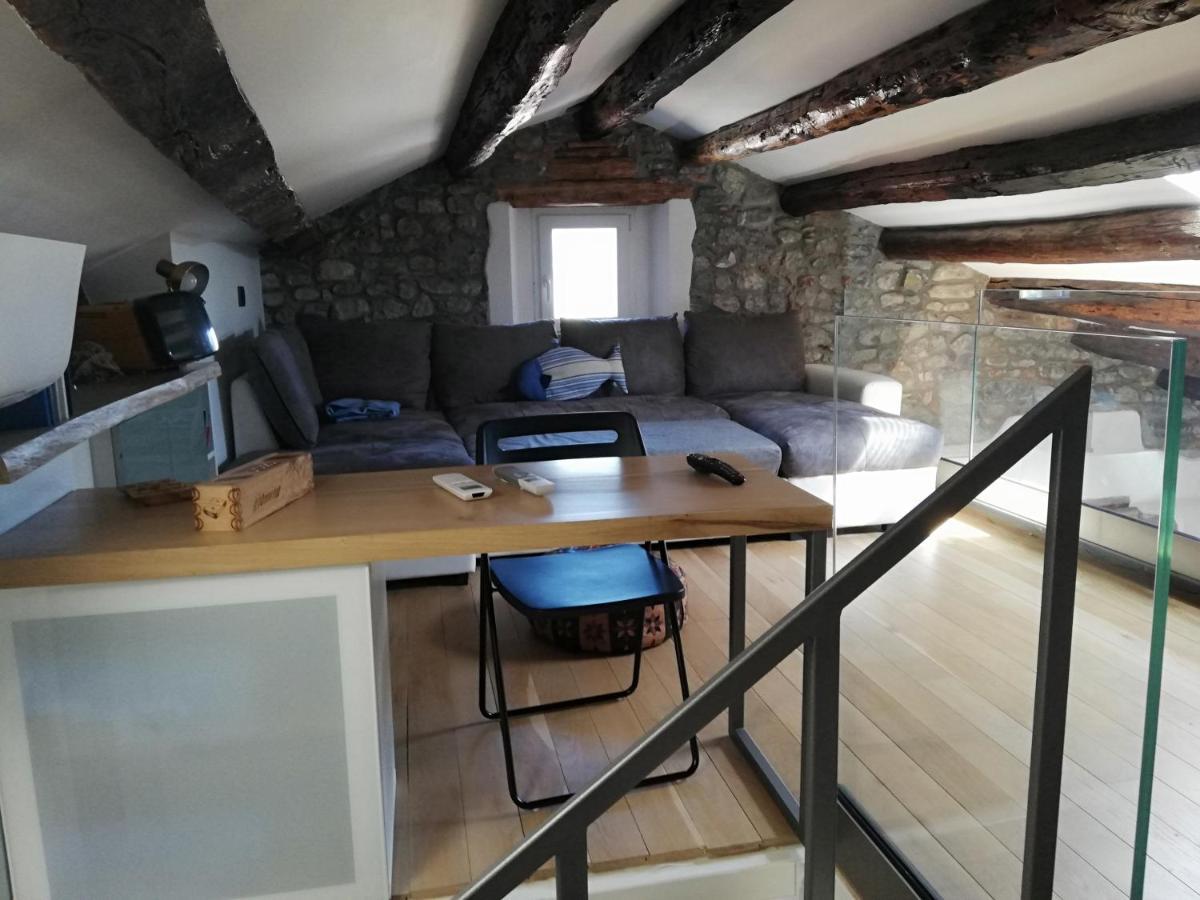 Loft In Piazza Con Soppalco Apartment Cividale Del Friuli Bagian luar foto