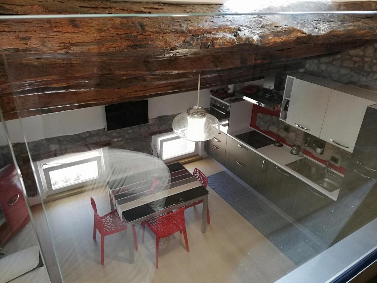 Loft In Piazza Con Soppalco Apartment Cividale Del Friuli Bagian luar foto
