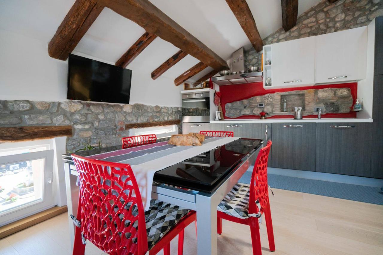 Loft In Piazza Con Soppalco Apartment Cividale Del Friuli Bagian luar foto