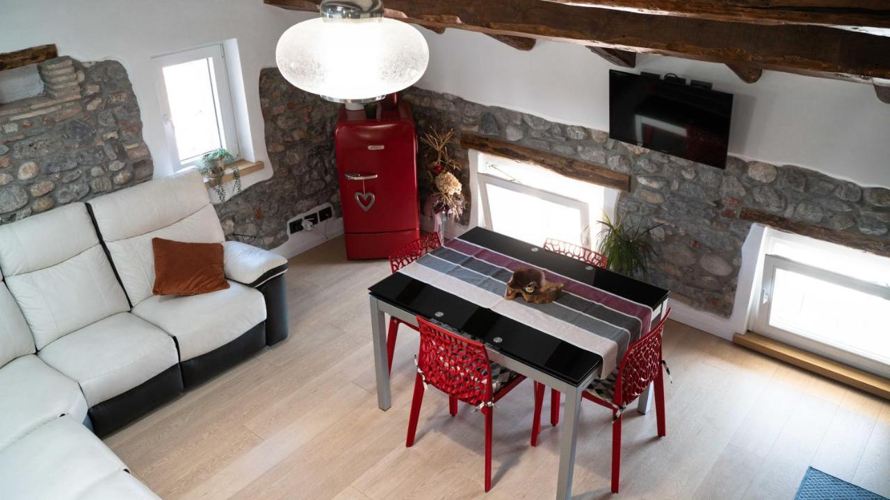 Loft In Piazza Con Soppalco Apartment Cividale Del Friuli Bagian luar foto